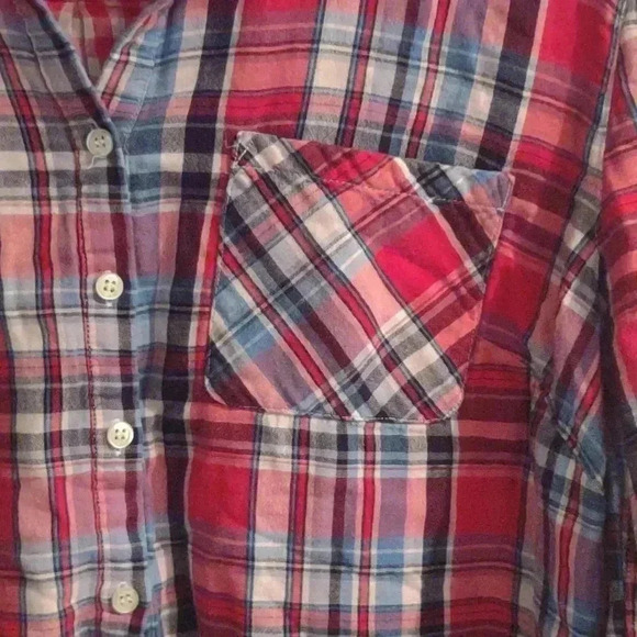 Talbots women's medium‎ pinks & blues plaid 3/4 sleeve 4 button v-neck top - Picture 2 of 5